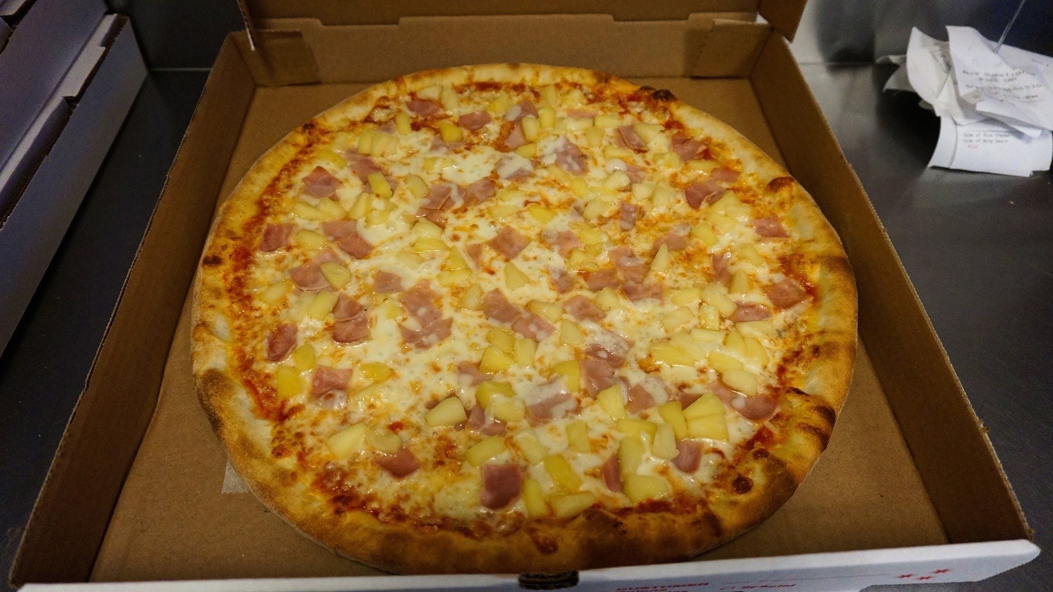Hawaiian White Pizza (Medium 14'').