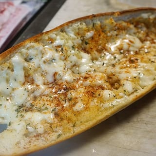 Garlic Bread with Mozzarella Cheese