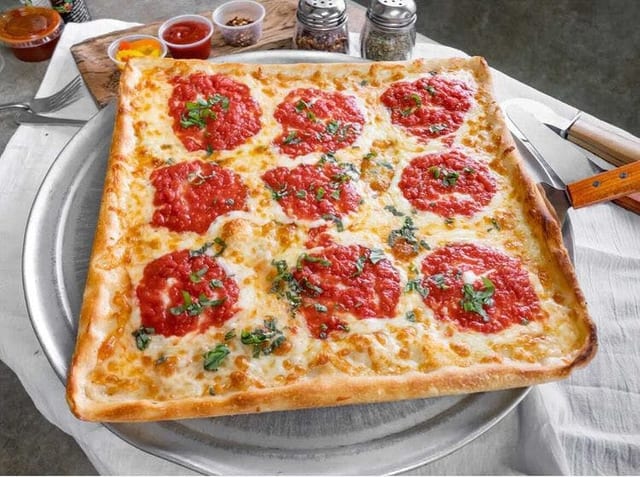 Brooklyn Pizza (Large 16'').