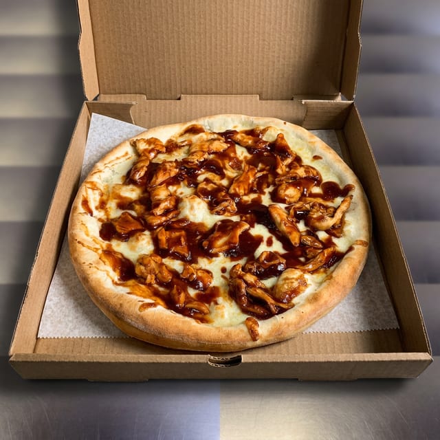 BBQ Grilled Chicken Pizza (Medium 14'').