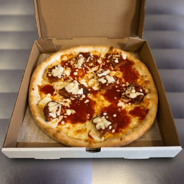 Chicken Parm Pizza (Large 16'').